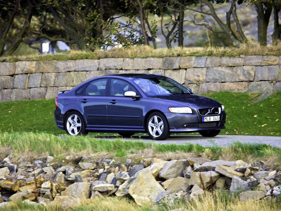  Volvo S40 R-Design 2008 года  (фото 12 из 18)